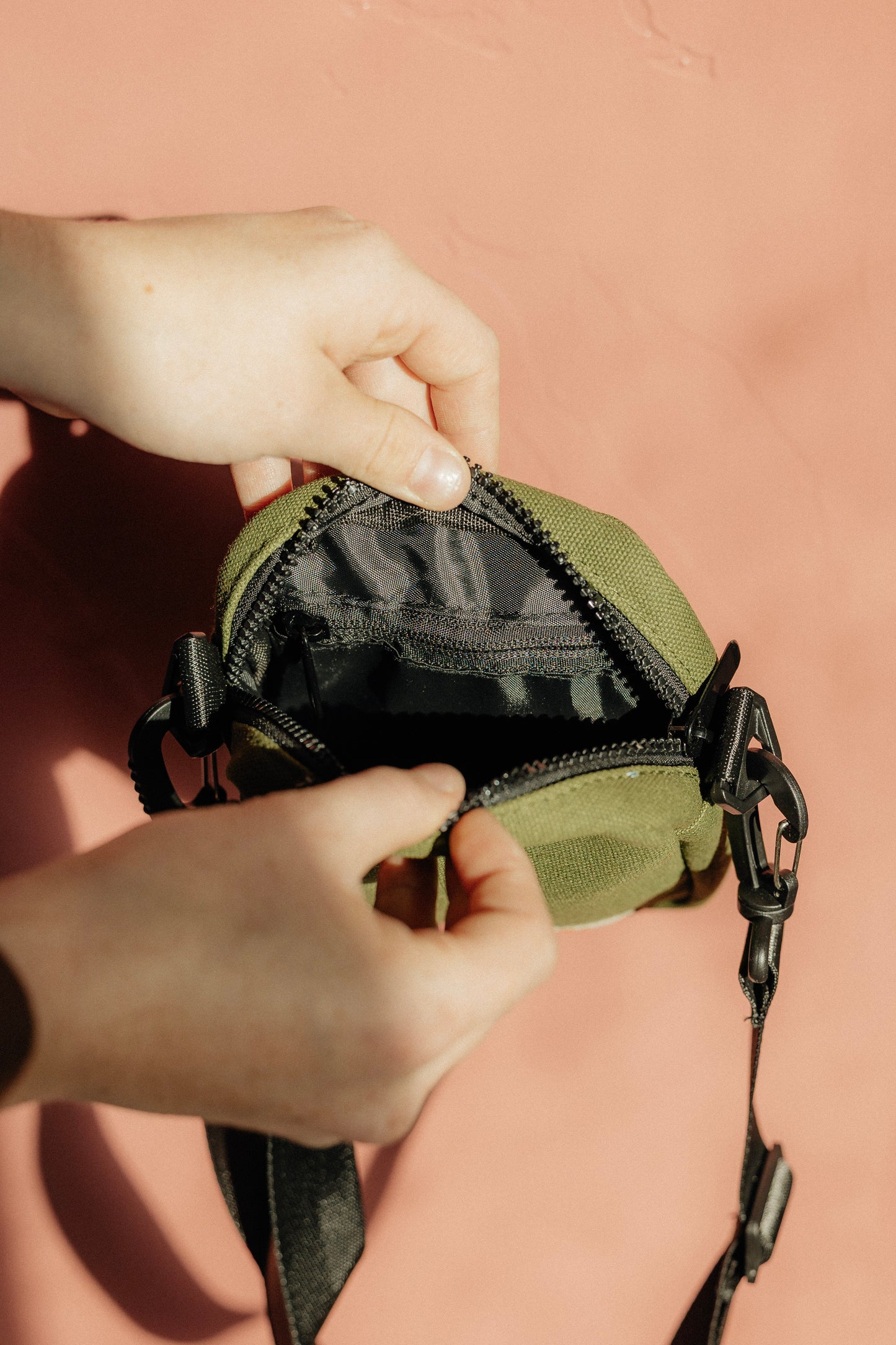 ORANGE BLOSSOM CROSSBODY BAG