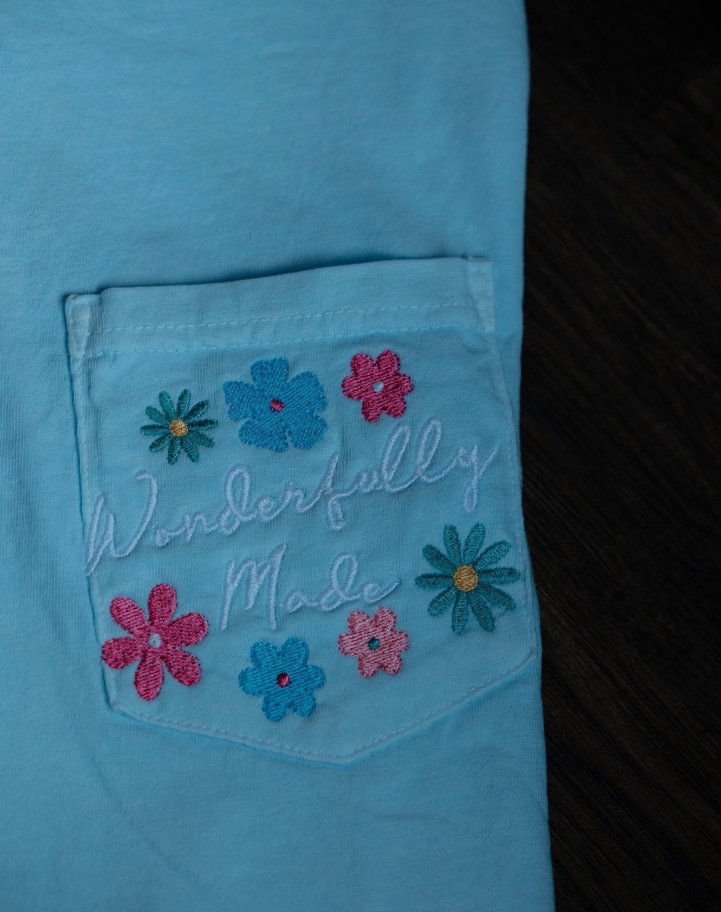 WONDERFULLY MADE EMBROIDERED T-SHIRT