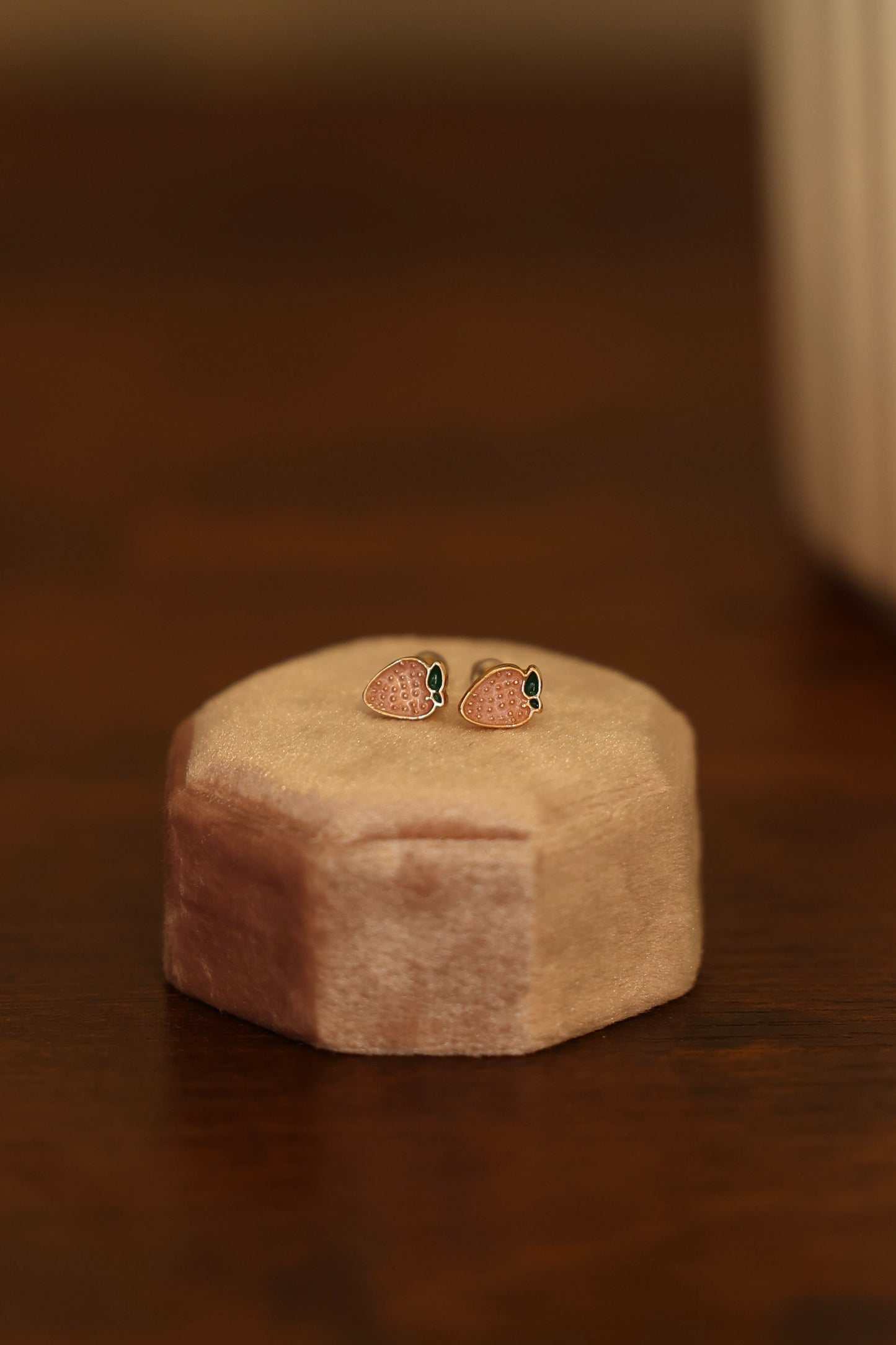 STRAWBERRY STUD EARRINGS
