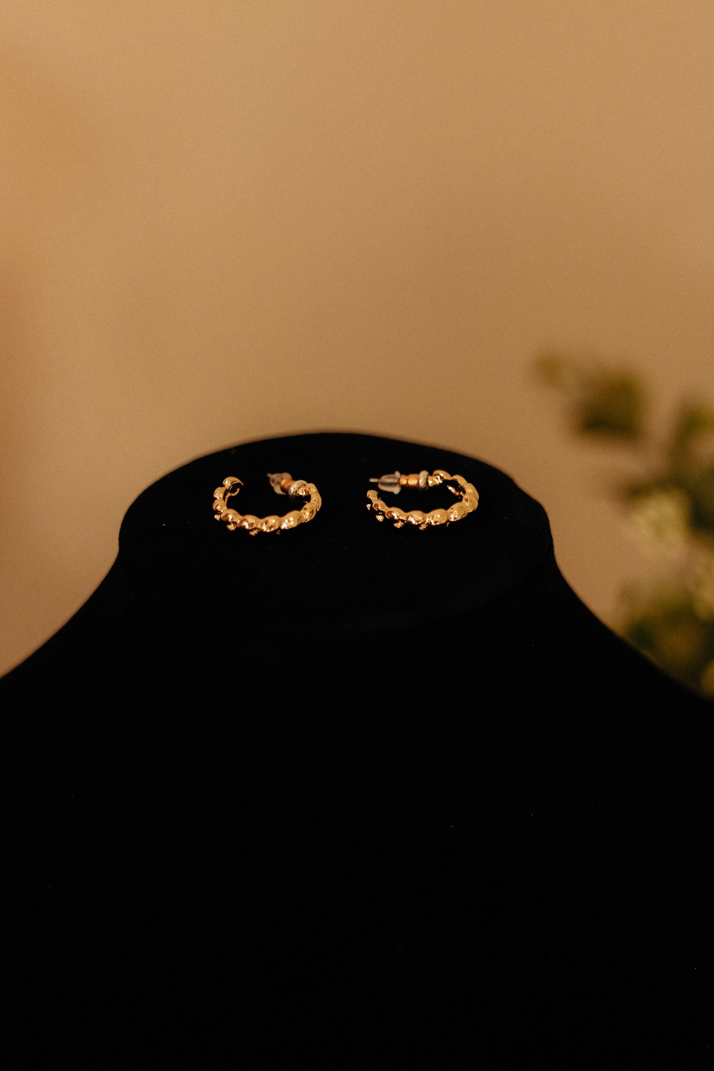 GOLDEN HOOP EARRINGS