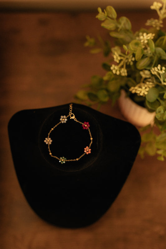 MULTICOLOR GLASS BEADED FLORAL BRACELET GOLD