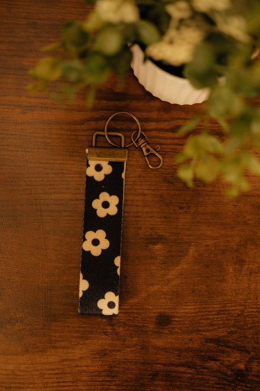 CANVAS WRISTLET KEYCHAIN