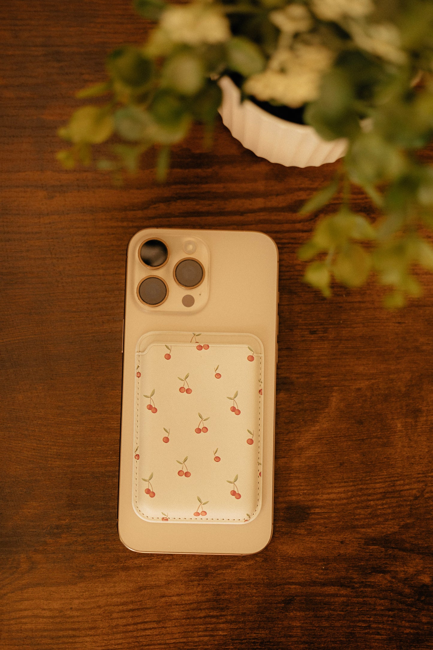 MAGNETIC PHONE WALLET