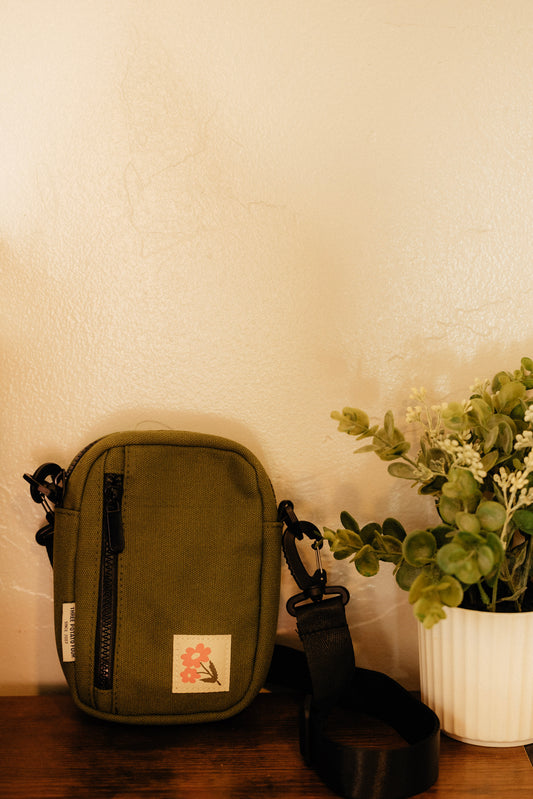 ORANGE BLOSSOM CROSSBODY BAG