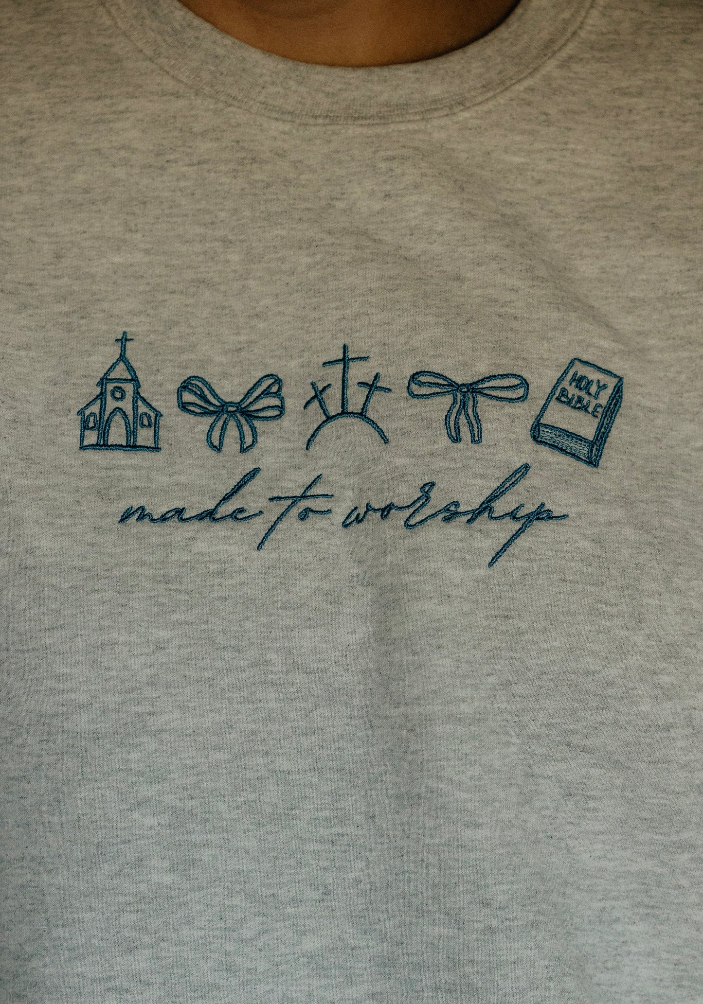 MADE TO WORSHIP EMBROIDERED SWEATSHIRT/CREWNECK