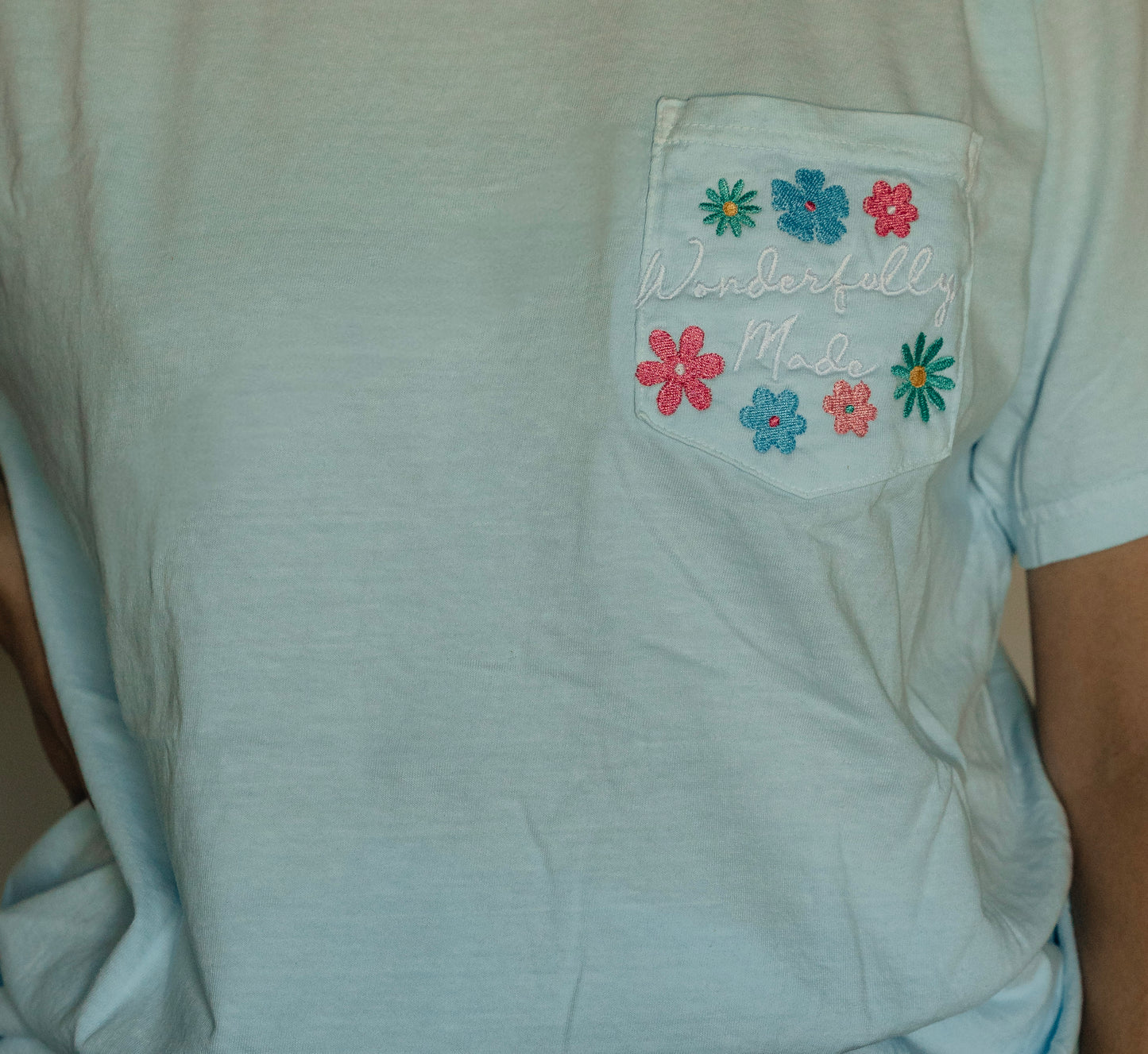 WONDERFULLY MADE EMBROIDERED T-SHIRT
